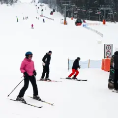 Gdzie na narty w Polsce? Najlepsze stoki, ceny i porady