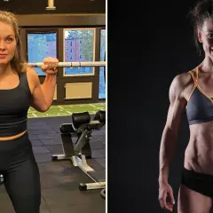 Två starka kvinnor med imponerande muskler. Den ena lyfter skivstång i gymmet, den andra visar upp sin vältränade fysik.