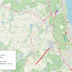 Mapa z zaznaczonymi trasami do biegania w okolicach Trójmiasta. Widać fragmenty Doliny Samborowo, Doliny Radości, Pachołka, Rezerwatu Kacze Łęgi i Szlaku Wzgórz Szymbarskich.