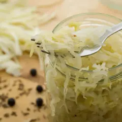 Jakie przyprawy do kapusty, aby wydobyć jej pełen smak i aromat