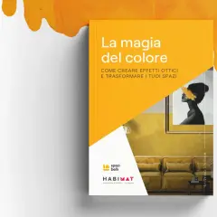 Libro "La magia del colore": come creare il giallo perfetto per trasformare i tuoi spazi. Immagine di un divano giallo e profilo di donna.