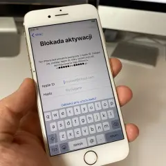 iPhone z blokadą aktywacji. To nie simlock, co to jest? To zabezpieczenie Apple ID.