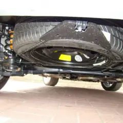Jak łatwo i bezpiecznie wyjąć koło zapasowe w Citroenie Berlingo – krok po kroku