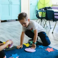 Zaburzenia sensoryczne u dzieci: Rozpoznaj i skutecznie wspieraj rozwój