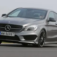 Mercedes CLA 250 4MATIC: Czy warto? Osiągi, koszty, wady