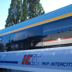 PKP Intercity - nowoczesny pociąg, który ułatwia podróżowanie. Dowiedz się, jak kupić bilet na PKP i odkryj Polskę!