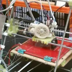 Kto wymyślił drukarkę 3D? Poznaj historię i pionierów