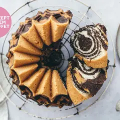 Ein köstlicher Zebrakuchen, perfekt für das nächste Kaffeekränzchen. Dieses Zebrakuchen Rezept ist ein Klassiker!