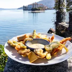 Gdzie zjeść w Varenna: najlepsze restauracje z widokiem na jezioro