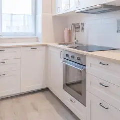 Colores para cocinas pequeñas: Amplíala y hazla más luminosa