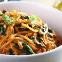 Idealne spaghetti ze szpinakiem w 30 minut? Poznaj sekrety!