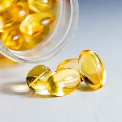 Żółte kapsułki omega 3 na co? Na zdrowie serca, mózgu i stawów. Wygodne suplementy diety.