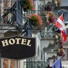 Hotel czy motel? Jak wybrać nocleg idealny dla Twojej podróży
