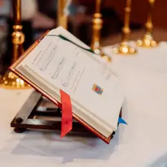Ślub kościelny bez stresu? Przewodnik po formalnościach i dokumentach
