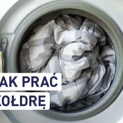 Kołdra poliestrowa w kratkę czeka w pralce. Dowiedz się, jak prać kołdrę, by służyła latami.