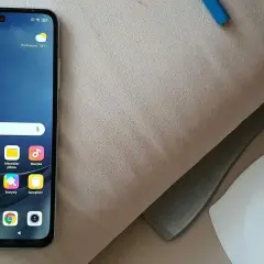 Redmi Note 10 recenzja – czy warto go kupić mimo wad?