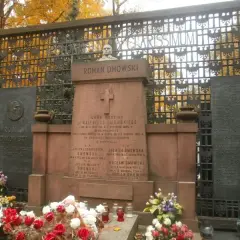 Jak znaleźć zmarłego na cmentarzu bródnowskim bez zbędnych trudności