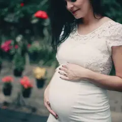 L4 w ciąży 100% płatne: Kto płaci, ile i jak długo? ZUS czy pracodawca?