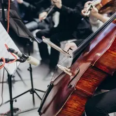 Ile kosztuje oprawa muzyczna w kościele? Sprawdź, jak uniknąć ukrytych kosztów i zaoszczędzić
