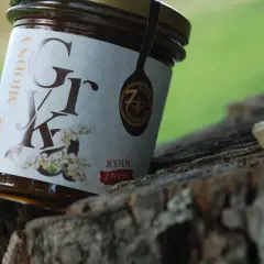 Miód gryczany na co pomaga - odkryj jego niezwykłe właściwości zdrowotne