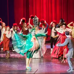 Spektakle teatr online: Odkryj najlepsze występy w sieci teraz