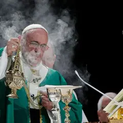 Co to jest aklamacja w kościele i jak wpływa na liturgię?