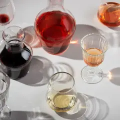 Butelka wina ile to piw? Zaskakujące porównanie alkoholu