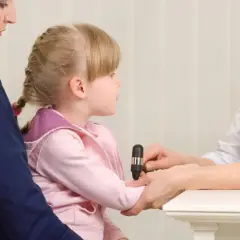Neurolog co bada? Odkryj, co ocenia podczas wizyty i badań