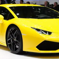 Lamborghini: Ile kosztuje najtańszy model i czy cię na niego stać?