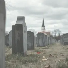 Jak sprawdzić datę pogrzebu w Legnicy? Oto skuteczne metody