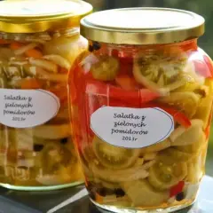 Sałatka z zielonych pomidorów: Prosty przepis na zimę (krok po kroku)