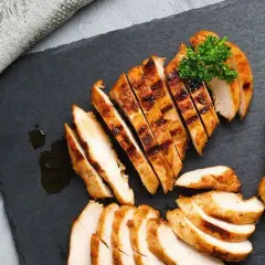 Jak ugotować soczysty filet z kurczaka? Sekret idealnego mięsa