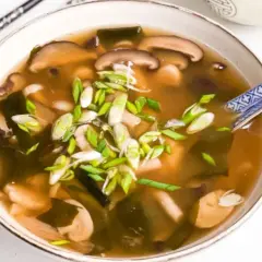 Zupa Miso: Co to? Sekret umami, zdrowia i prosty przepis!