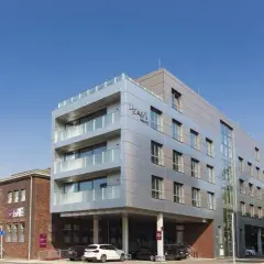 Heiner's Hotel Gelsenkirchen: Design, Genuss & Events am See