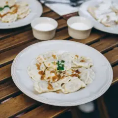 Gdzie zjeść w Kudowie-Zdroju? Odkryj najlepsze restauracje i dania
