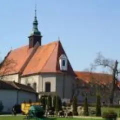 Najstarsze sanktuarium maryjne w Polsce: historia i znaczenie Górki Klasztornej