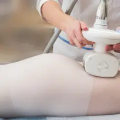 Endermologia: Co to? Efekty, cena, przeciwwskazania i czy warto?