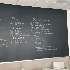 Carta del bar Angelita en Cabo de Gata: paellas, ensaladas, croquetas, tapas y platos especiales.