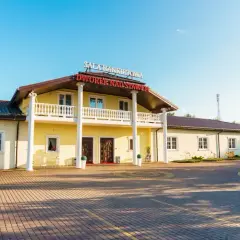 Dworek nad Stawem Ostrów Mazowiecka - idealne miejsce na eventy i wypoczynek