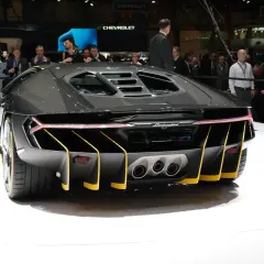 Lamborghini: Cena zakupu, podatki i ukryte koszty utrzymania.