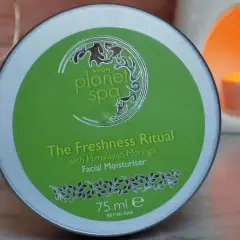 Planet Spa rewitalizujący krem na noc - odkryj jego niezwykłe działanie