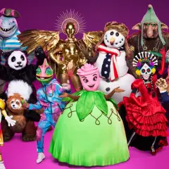 En grupp fantasifulla karaktärer från Masked Singer Sverige, inklusive en hajpirat, panda, snögubbe och lejon.