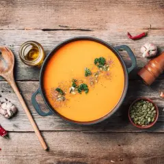 Jakie zioła do zupy dyniowej? Odkryj najlepsze smaki i aromaty
