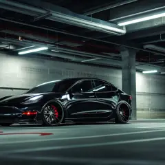 Tesla tuning – najlepsze modyfikacje dla samochodów Tesla Model 3