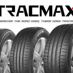 Trois pneus Tracmax sur fond blanc, avec le logo Tracmax en haut. Un avis sur les pneus Tracmax pour toutes les routes.