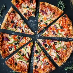 Składniki na pizzę: Klasyka i nowości stwórz idealną domową pizzę