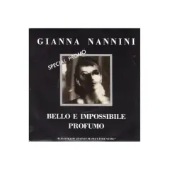 Copertina di Gianna Nannini con la scritta "Bello e impossibile profumo".