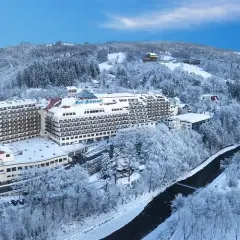 Kiedy powstał hotel Gołębiewski w Wiśle? Historia, którą musisz znać