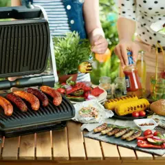 Grill na balkonie w bloku? Sprawdź, czy to legalne i uniknij mandatu!