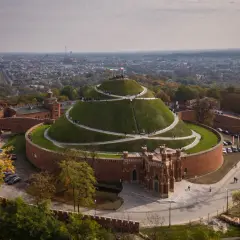 Kraków na weekend: Odkryj najlepsze atrakcje i ukryte miejsca